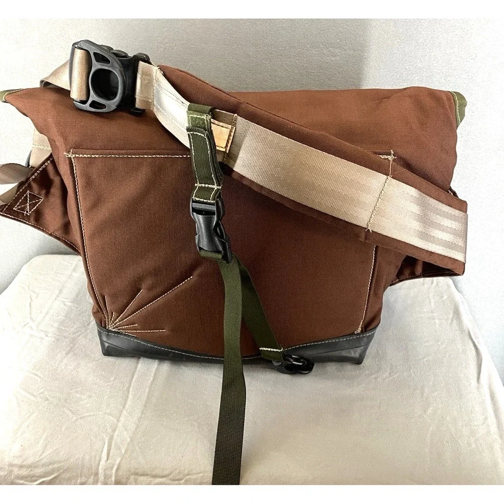 Forest‎ City Portage Messenger Bag Handmade Quality Durable Green & Brown
